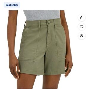 Women Mid -Waist Utility Shorts in Olive Green size 10 new Lee brand